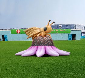 S4-535 Inflatable Model Of Bee Picking Flowers